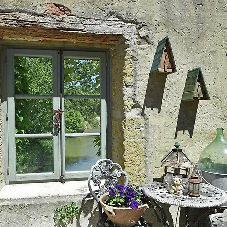 Exceptional Airconditioned River Loft